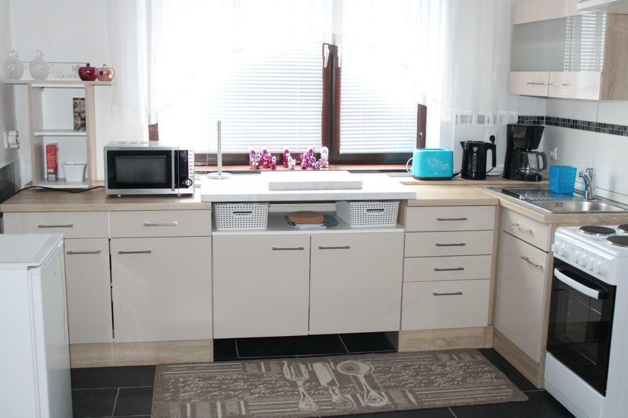 Holiday House Huszar Parndorf Esterno foto