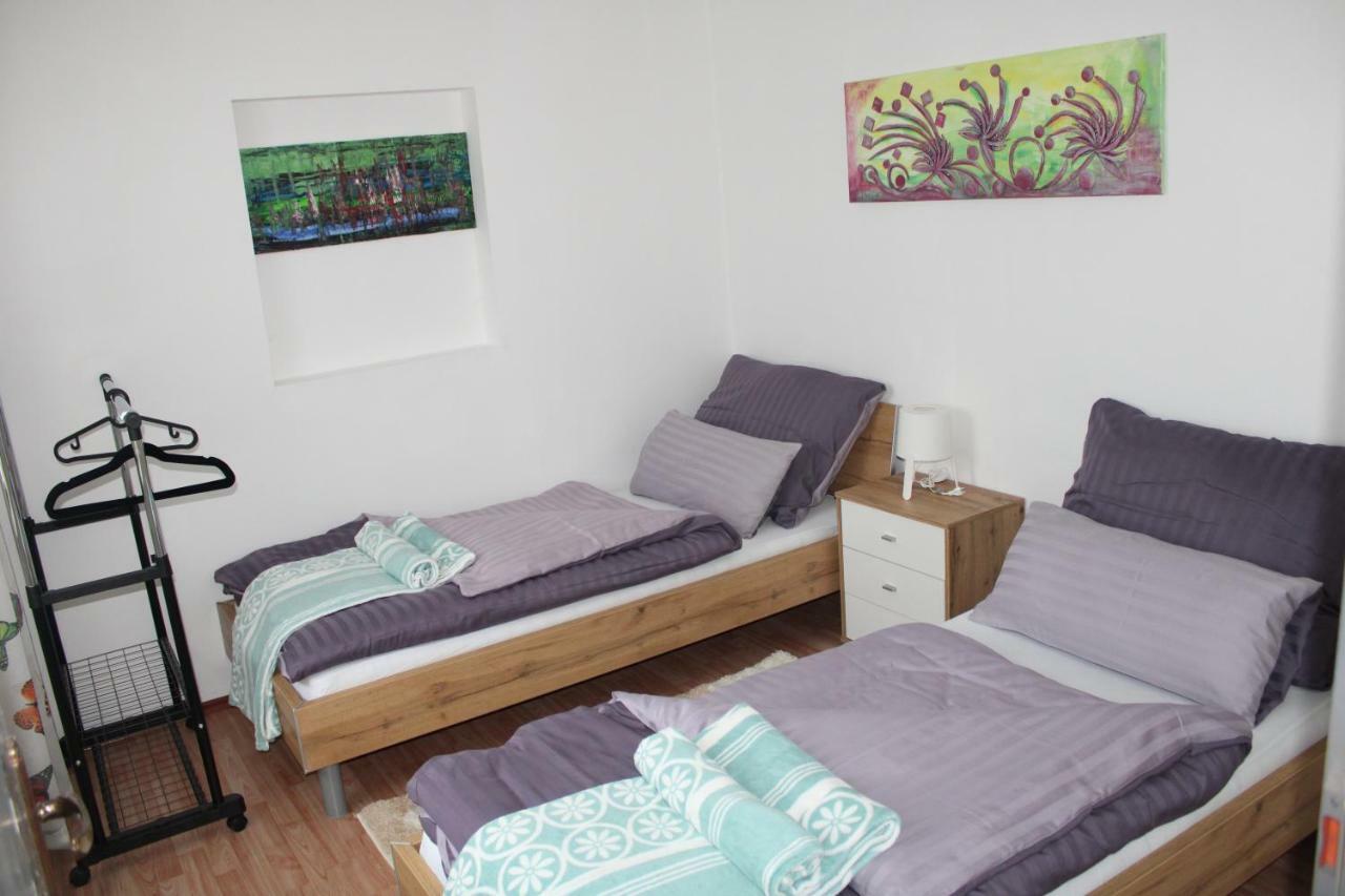 Holiday House Huszar Parndorf Esterno foto